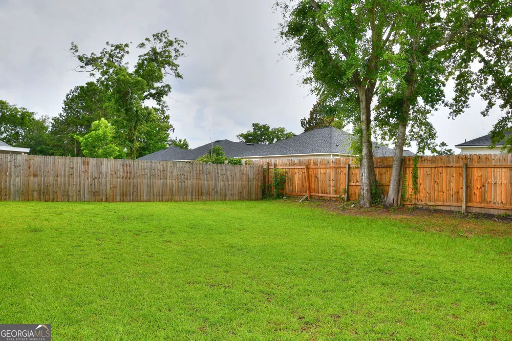 2048 Meadow Cove DR Valdosta, GA 31605