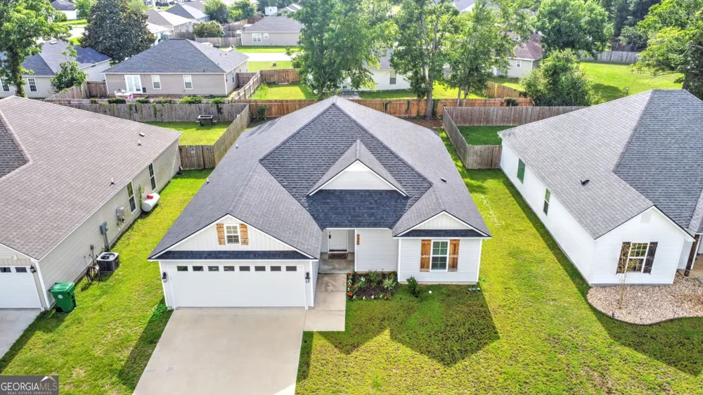 2048 Meadow Cove DR Valdosta, GA 31605