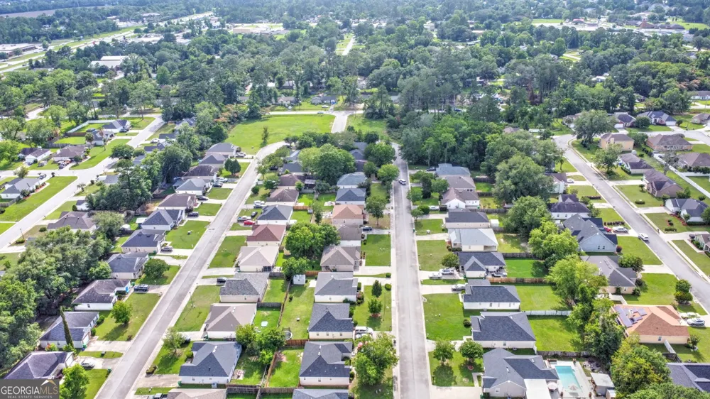 2048 Meadow Cove DR Valdosta, GA 31605