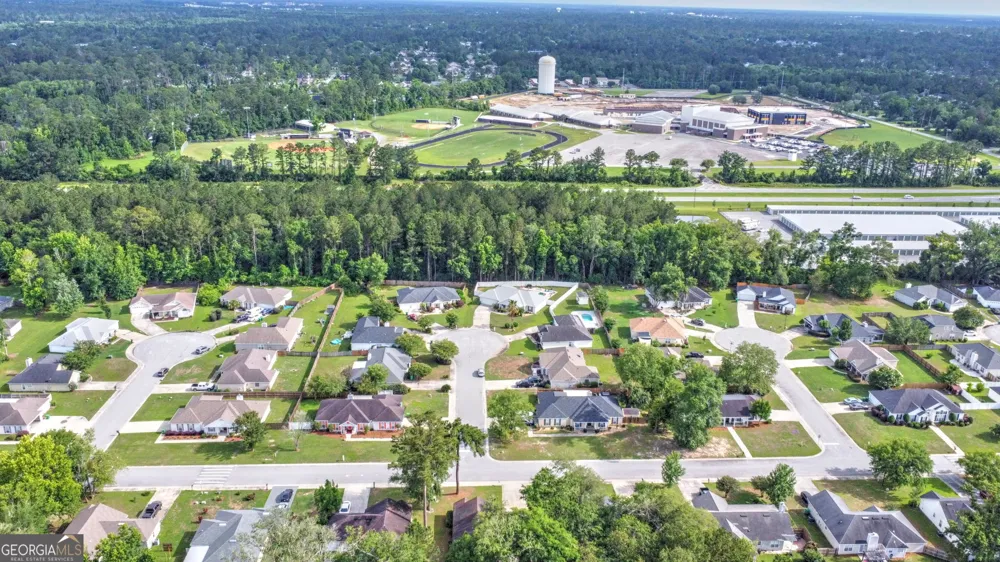 2048 Meadow Cove DR Valdosta, GA 31605