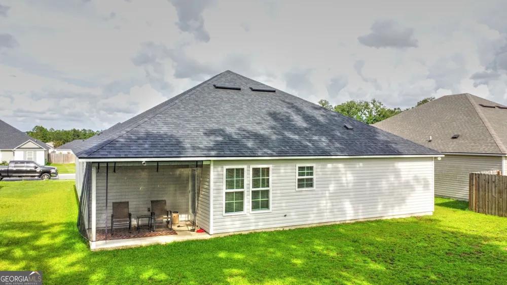 2048 Meadow Cove DR Valdosta, GA 31605