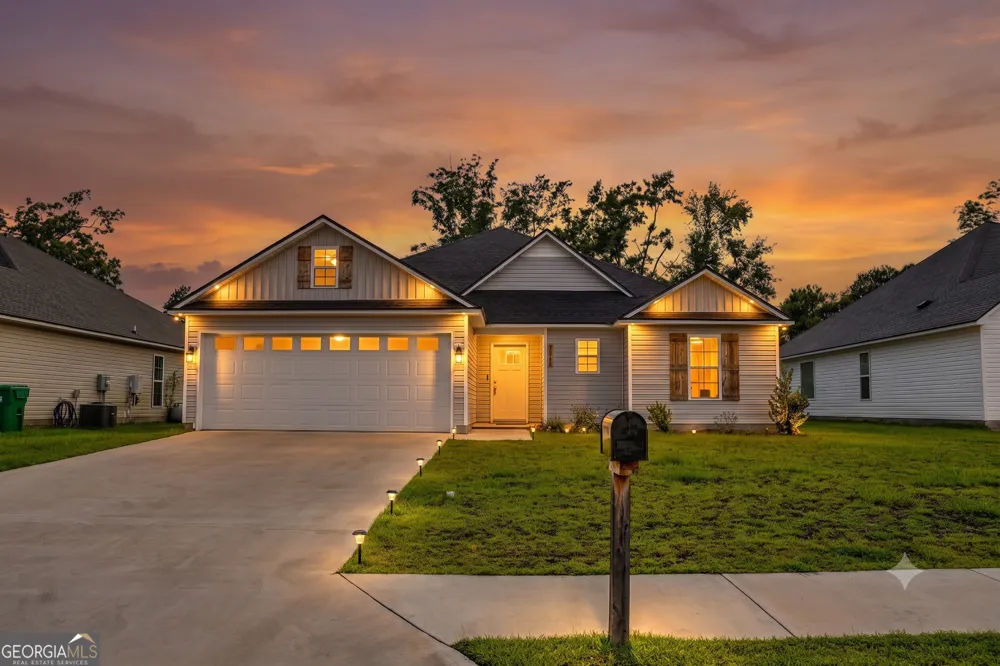 2048 Meadow Cove DR Valdosta, GA 31605