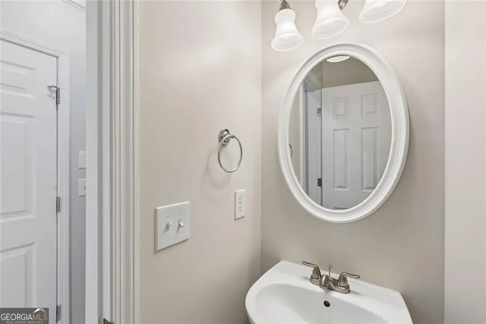 615 Syemore PASS Canton, GA 30115