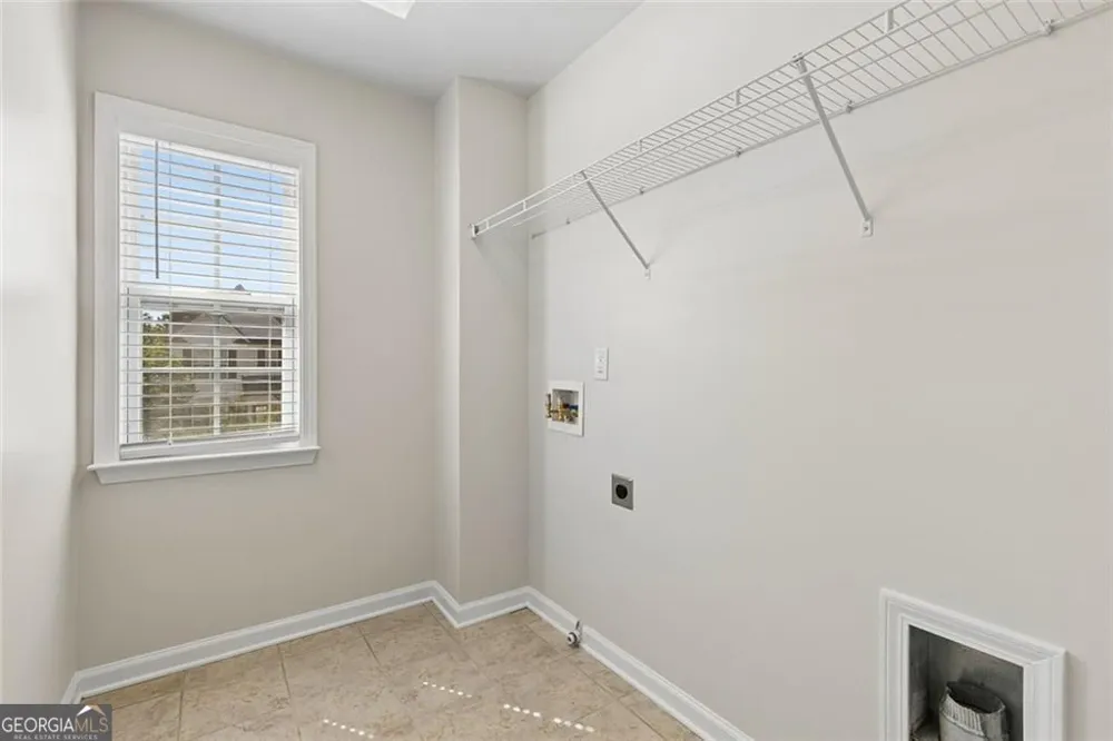 615 Syemore PASS Canton, GA 30115