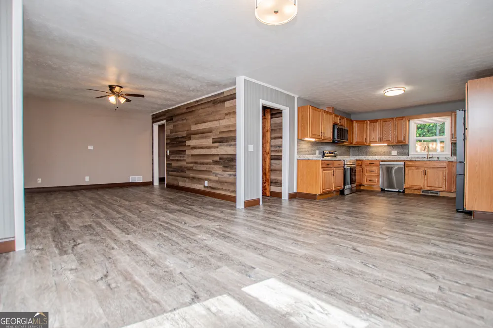 41 Reynolds ST Bremen, GA 30110