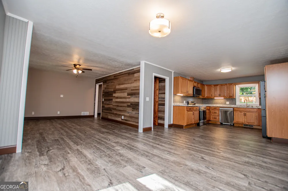41 Reynolds ST Bremen, GA 30110