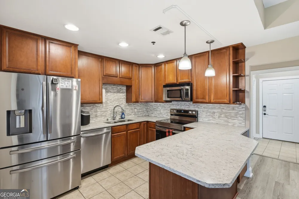 91 Screven ST Darien, GA 31305