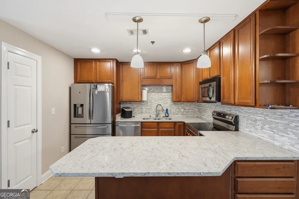 91 Screven ST Darien, GA 31305