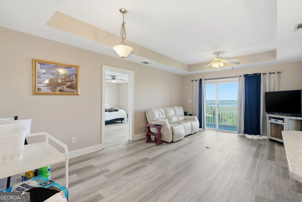 91 Screven ST Darien, GA 31305