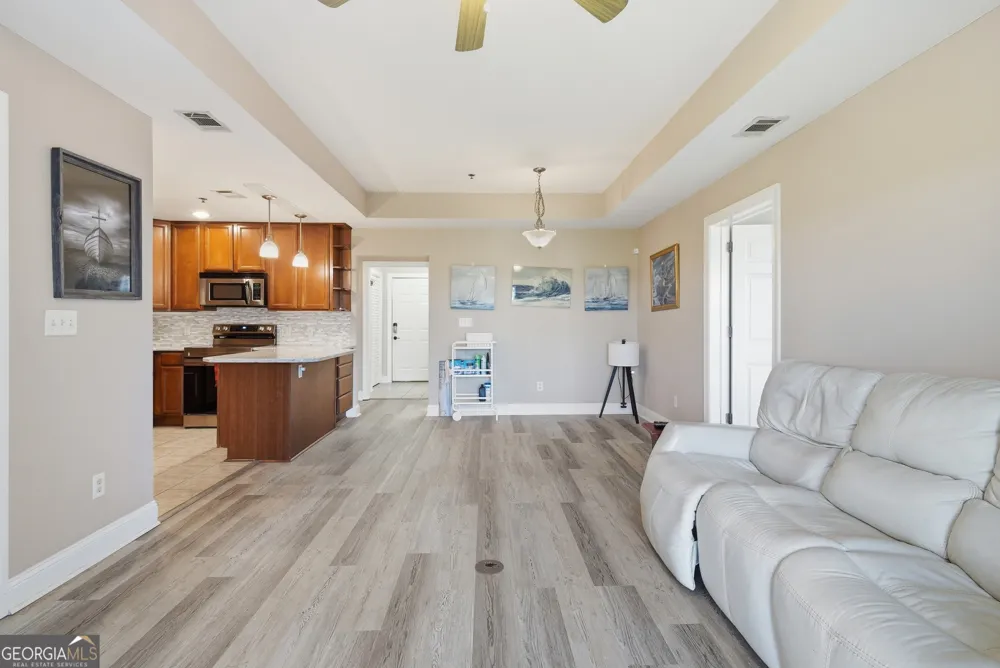 91 Screven ST Darien, GA 31305