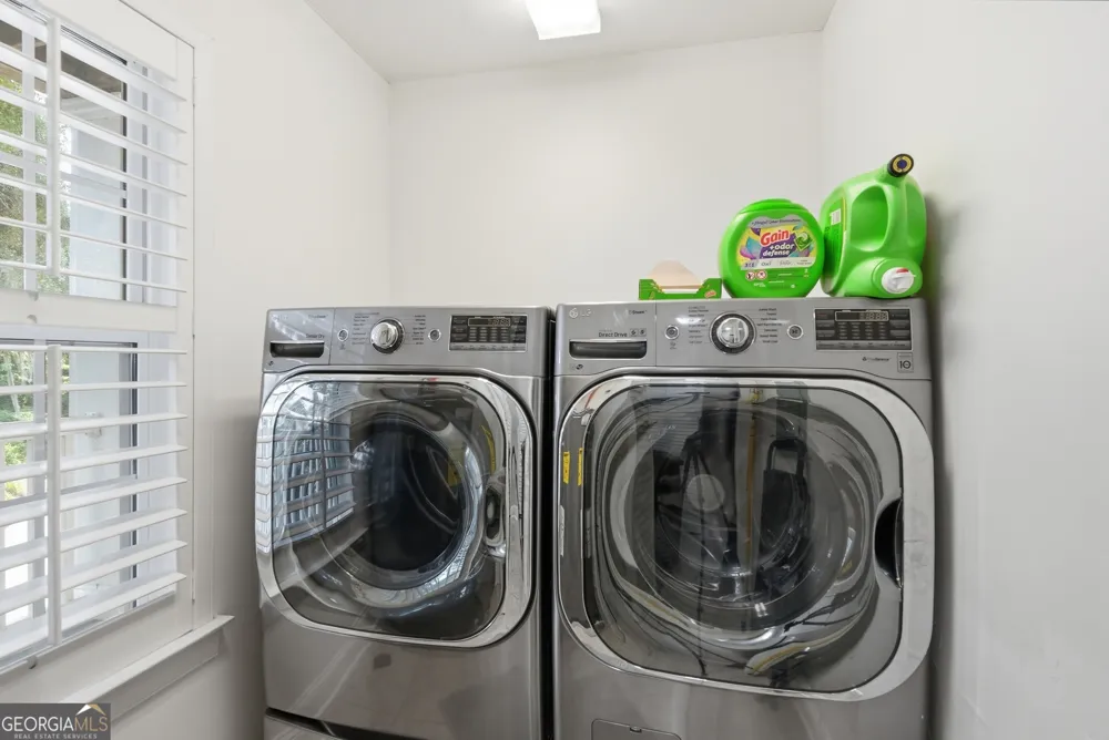 91 Screven ST Darien, GA 31305