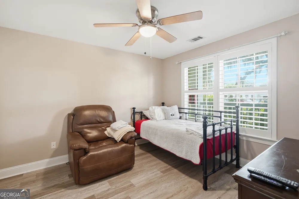 91 Screven ST Darien, GA 31305