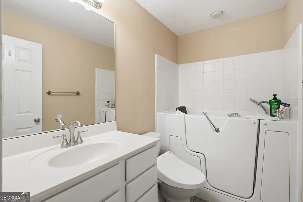 91 Screven ST Darien, GA 31305