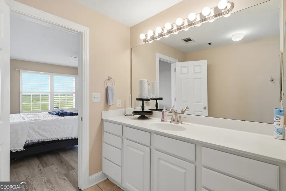 91 Screven ST Darien, GA 31305