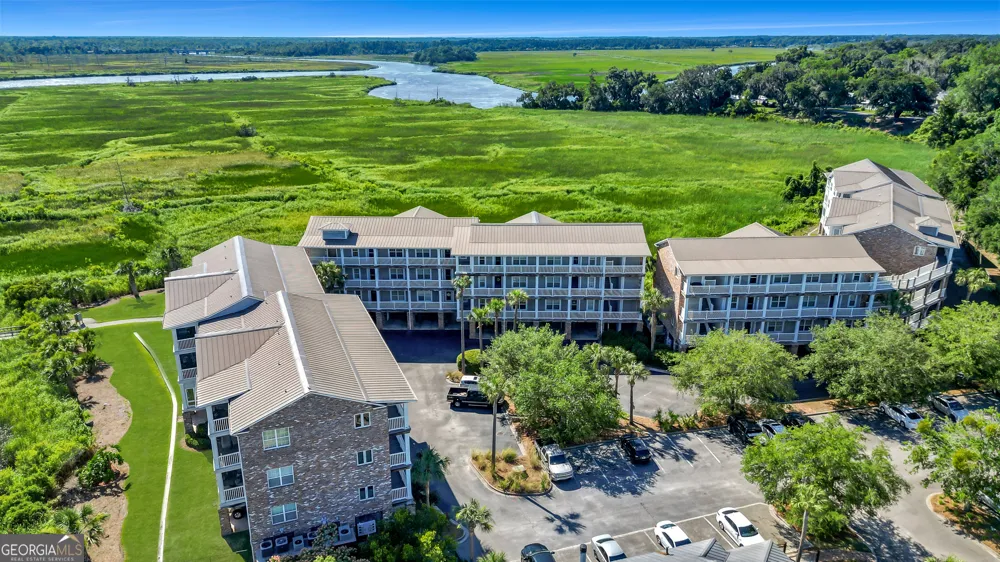 91 Screven ST Darien, GA 31305