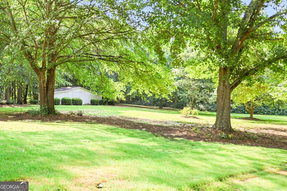 235 Minish Lake RD Commerce, GA 30530