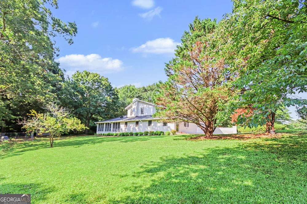 235 Minish Lake RD Commerce, GA 30530