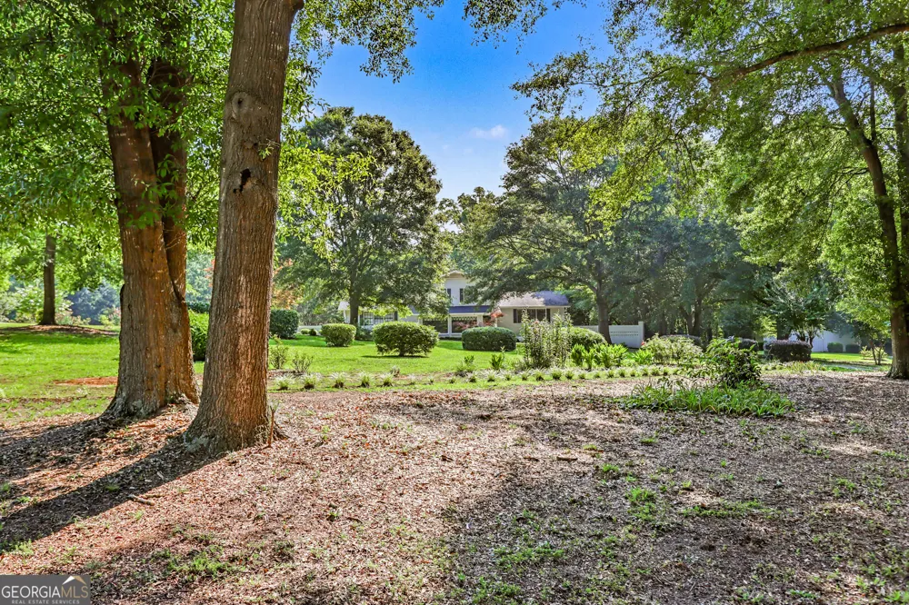 235 Minish Lake RD Commerce, GA 30530
