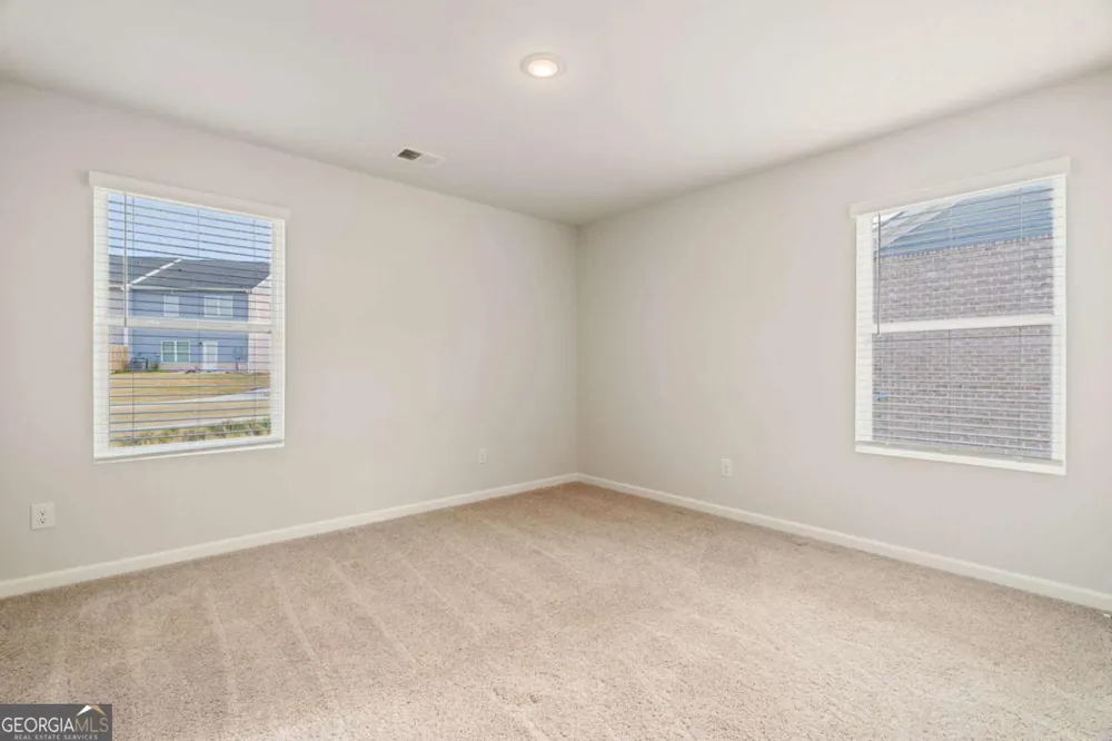 2568 Swan Lake DR Grayson, GA 30017