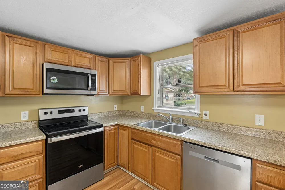 904 Sherman AVE Savannah, GA 31405