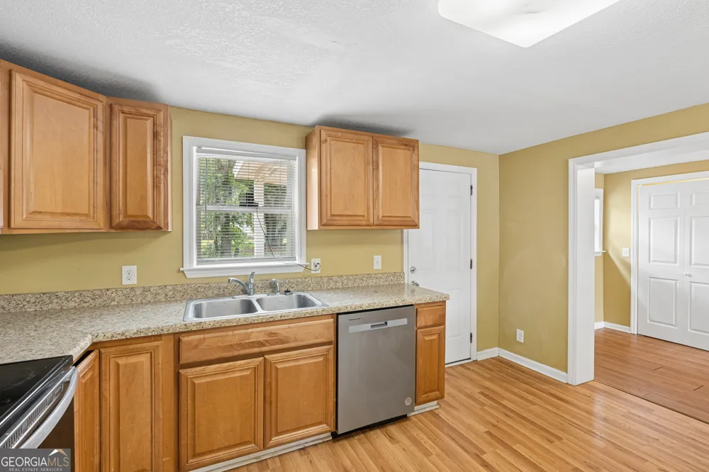 904 Sherman AVE Savannah, GA 31405