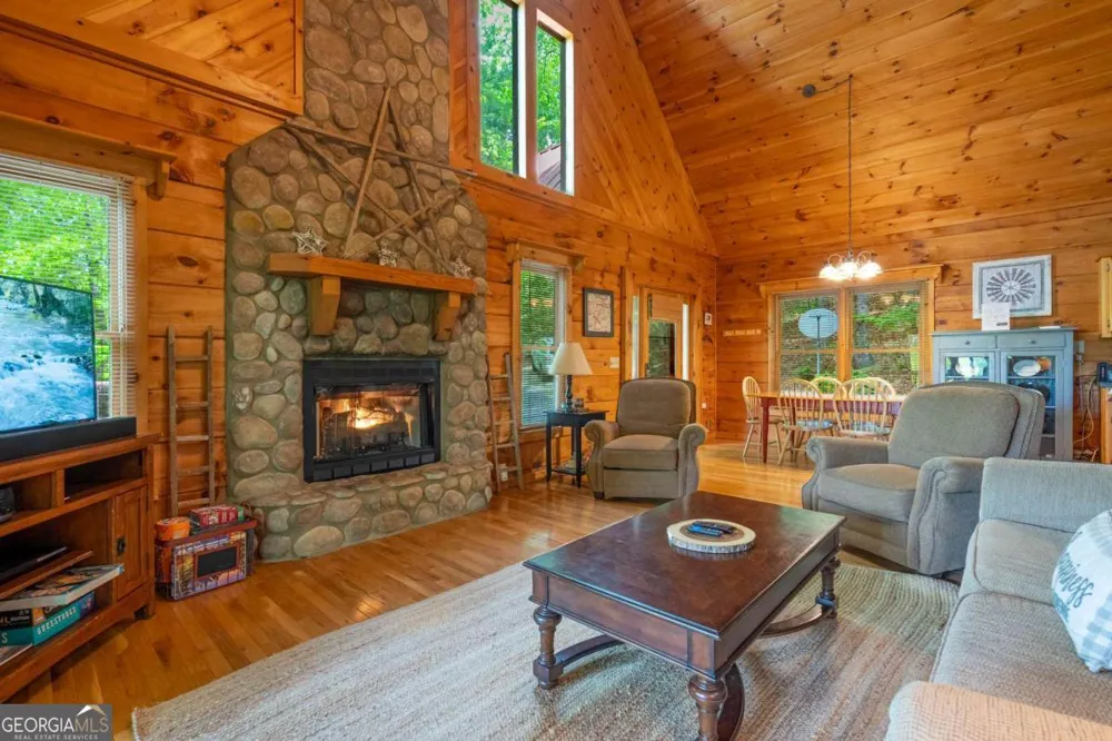 305 Martin XING Cherry Log, GA 30522