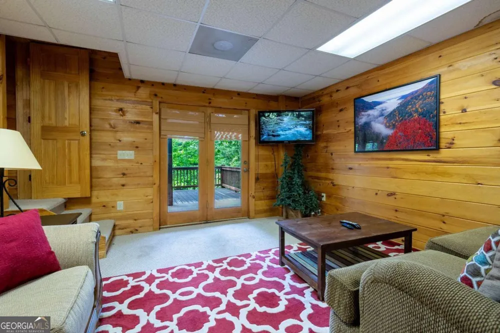305 Martin XING Cherry Log, GA 30522
