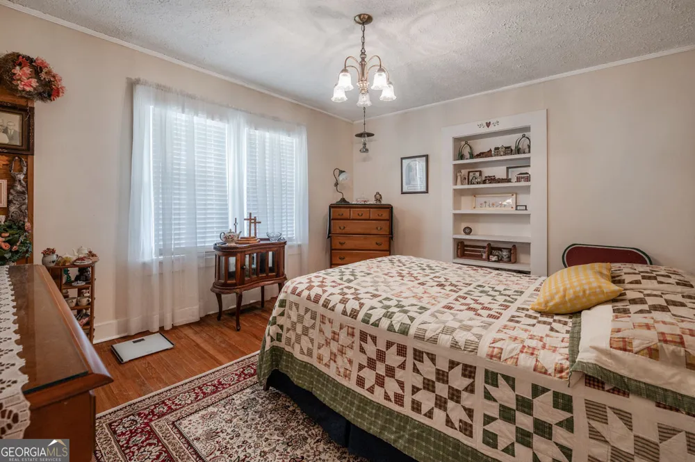 1417 Wn Main ST LaFayette, GA 30728
