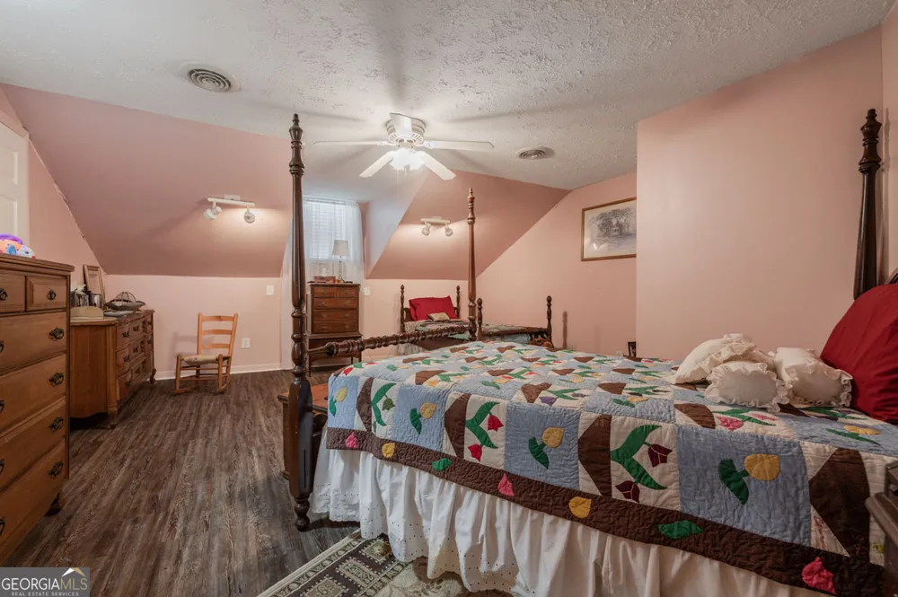 1417 Wn Main ST LaFayette, GA 30728