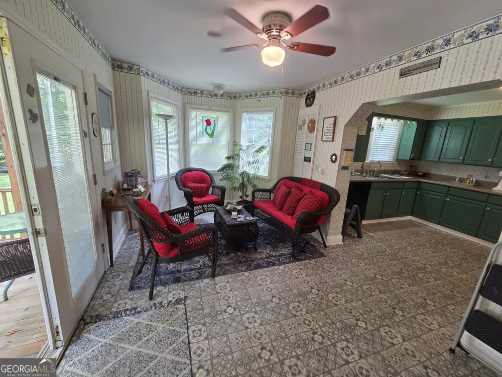 1417 Wn Main ST LaFayette, GA 30728