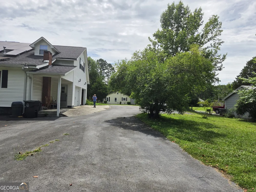 1417 Wn Main ST LaFayette, GA 30728