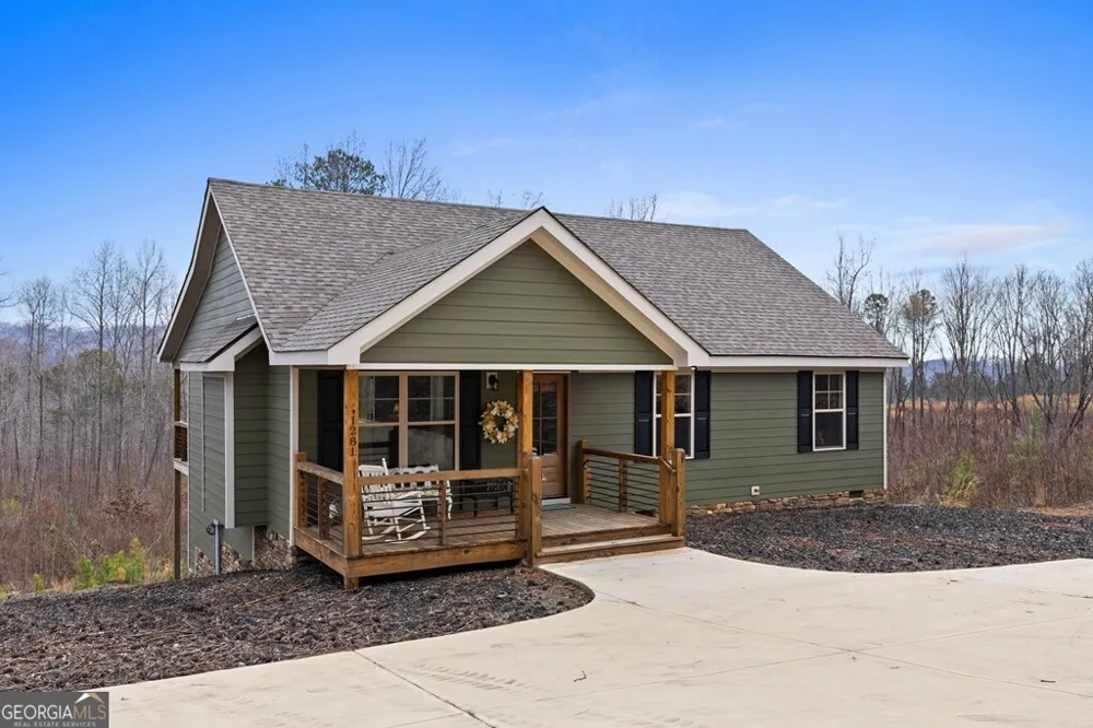 1281 Twisted Oak RD Talking Rock, GA 30175