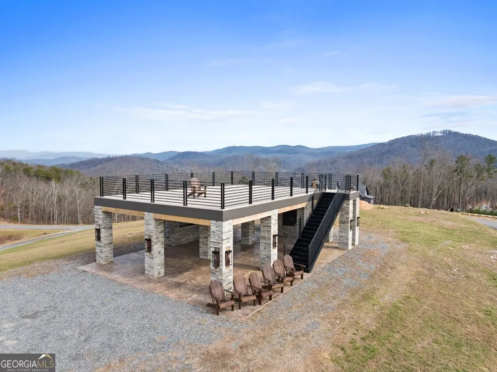 1281 Twisted Oak RD Talking Rock, GA 30175