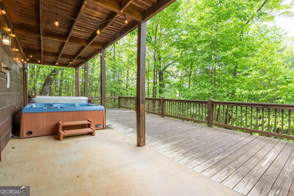 305 Martin XING Cherry Log, GA 30522
