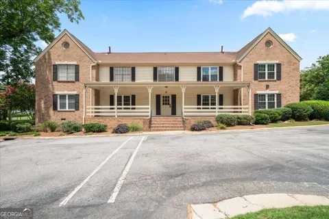 3825 Lavista RD
