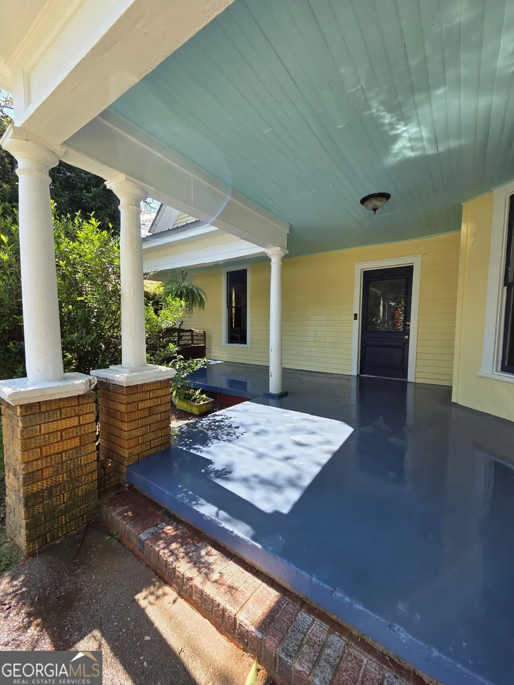 1907 Broad ST Statham, GA 30666