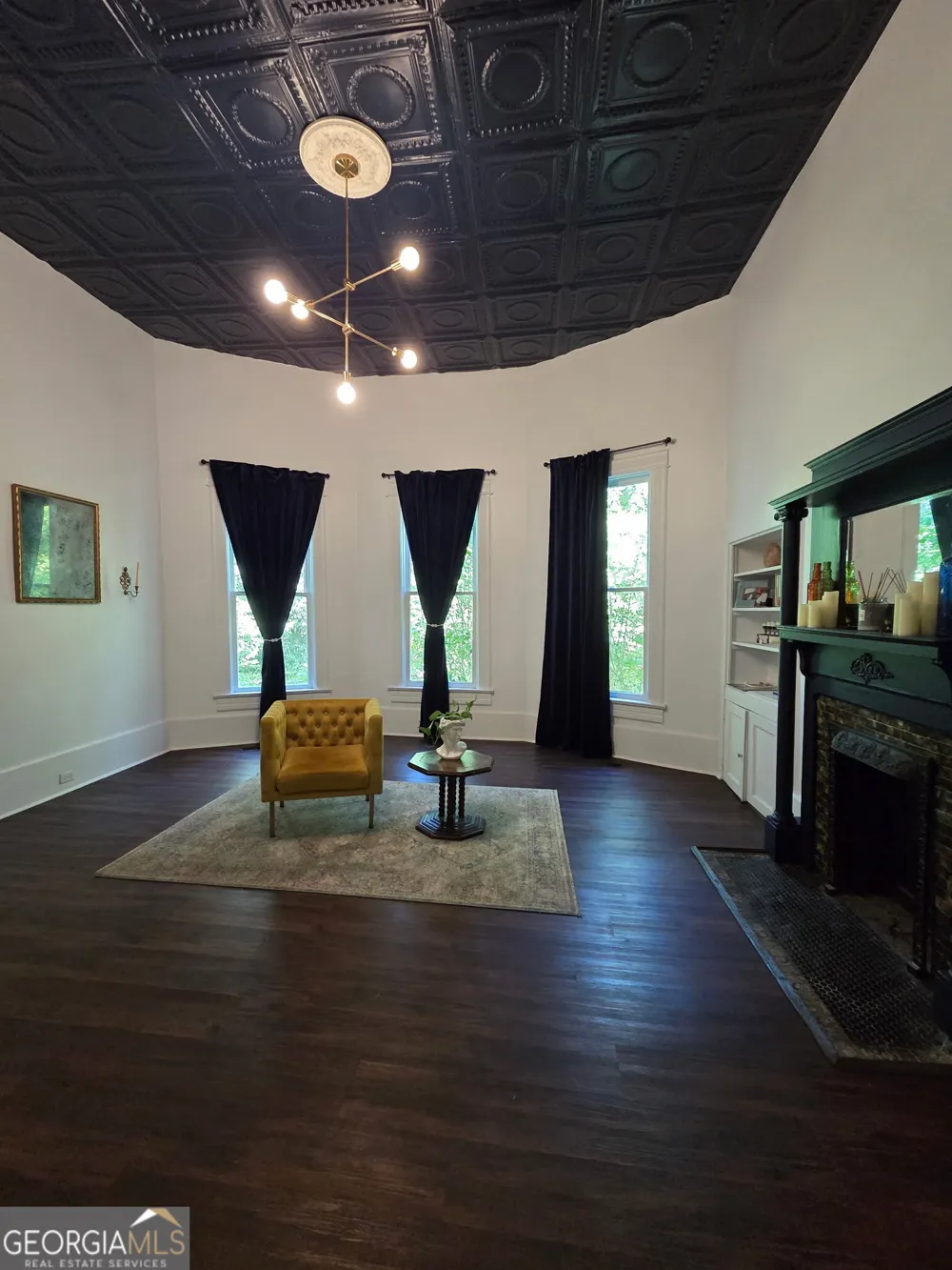 1907 Broad ST Statham, GA 30666