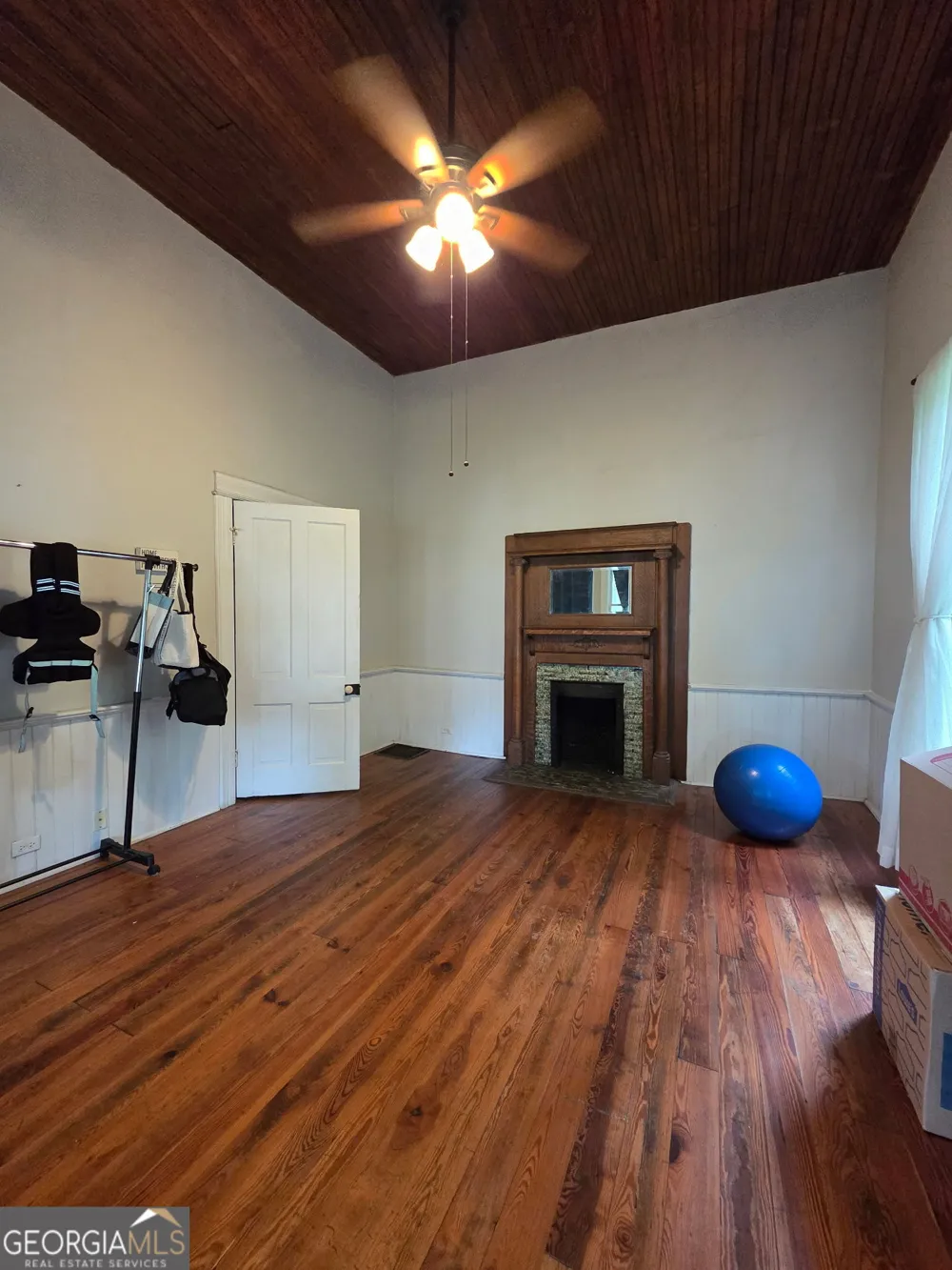 1907 Broad ST Statham, GA 30666