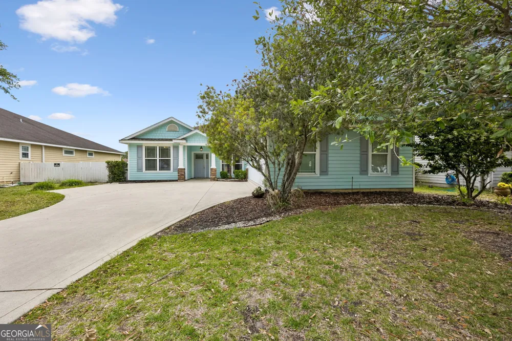 208 Waters Edge DR Kingsland, GA 31548