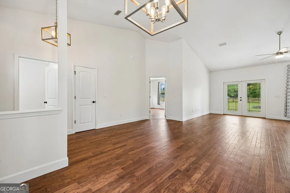 208 Waters Edge DR Kingsland, GA 31548