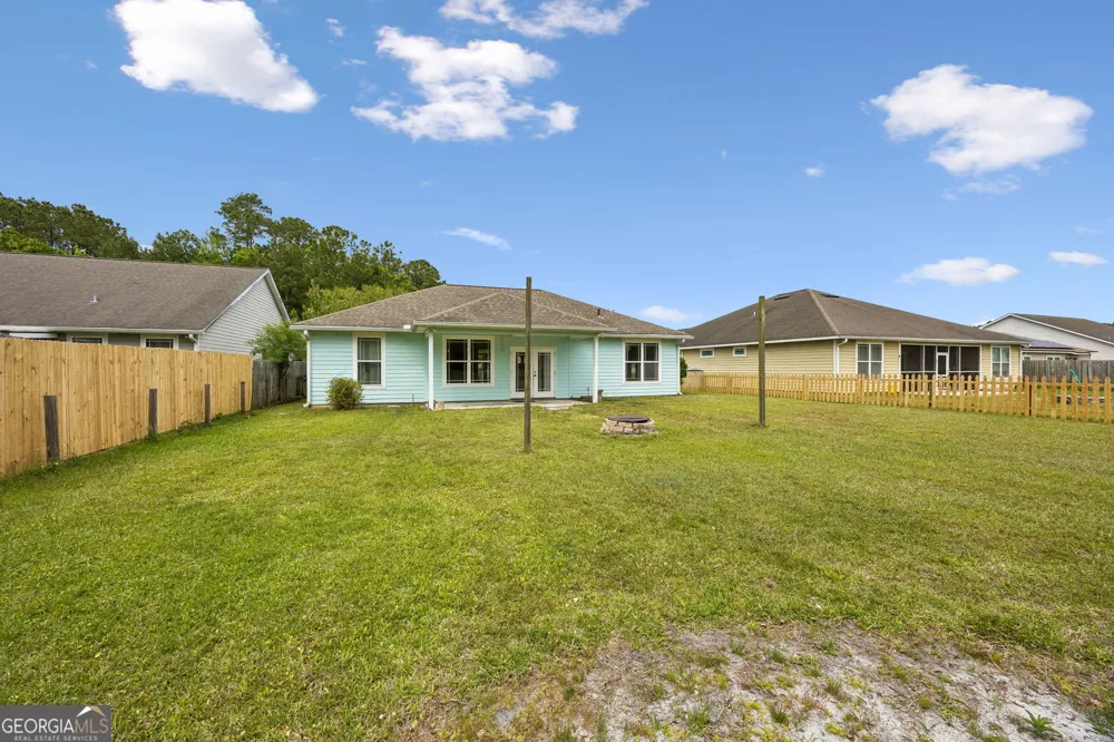 208 Waters Edge DR Kingsland, GA 31548