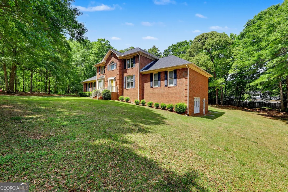 107 Big Oak DR Barnesville, GA 30204