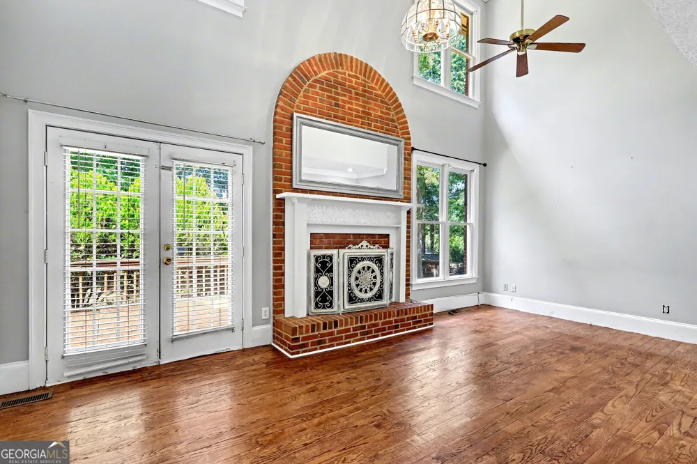107 Big Oak DR Barnesville, GA 30204