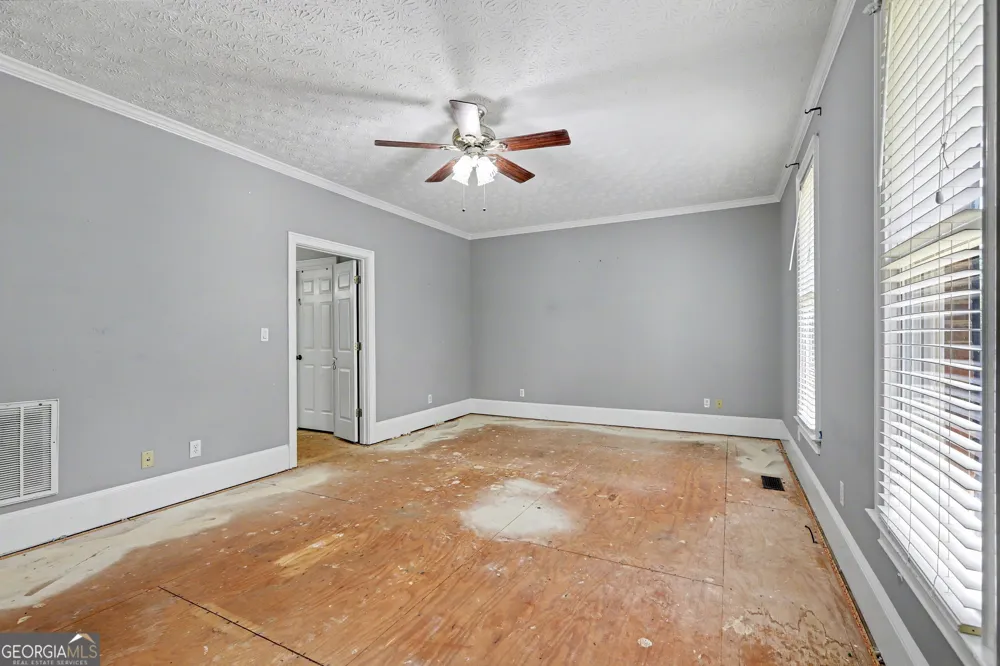 107 Big Oak DR Barnesville, GA 30204