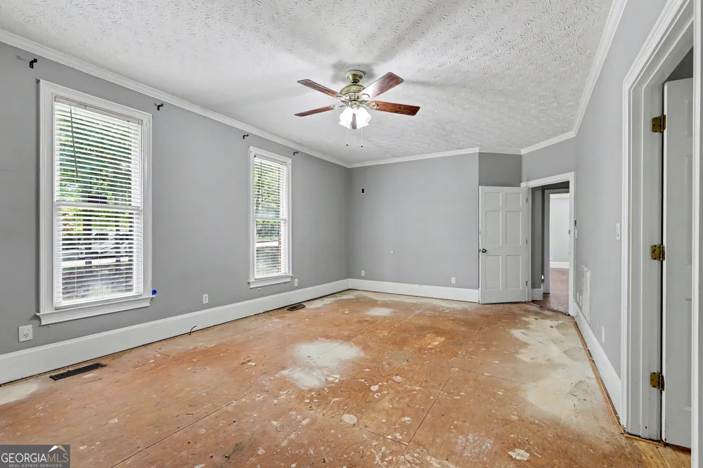 107 Big Oak DR Barnesville, GA 30204