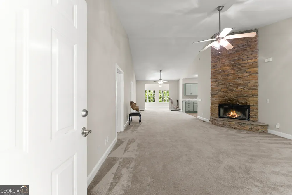 337 Spring Crest RD Cleveland, GA 30528