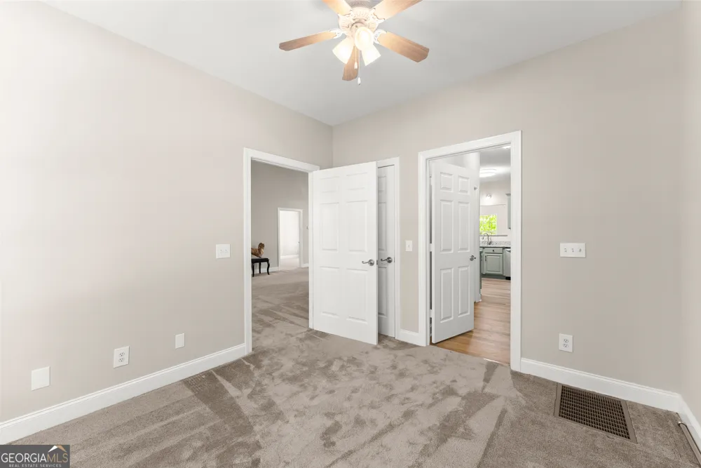 337 Spring Crest RD Cleveland, GA 30528