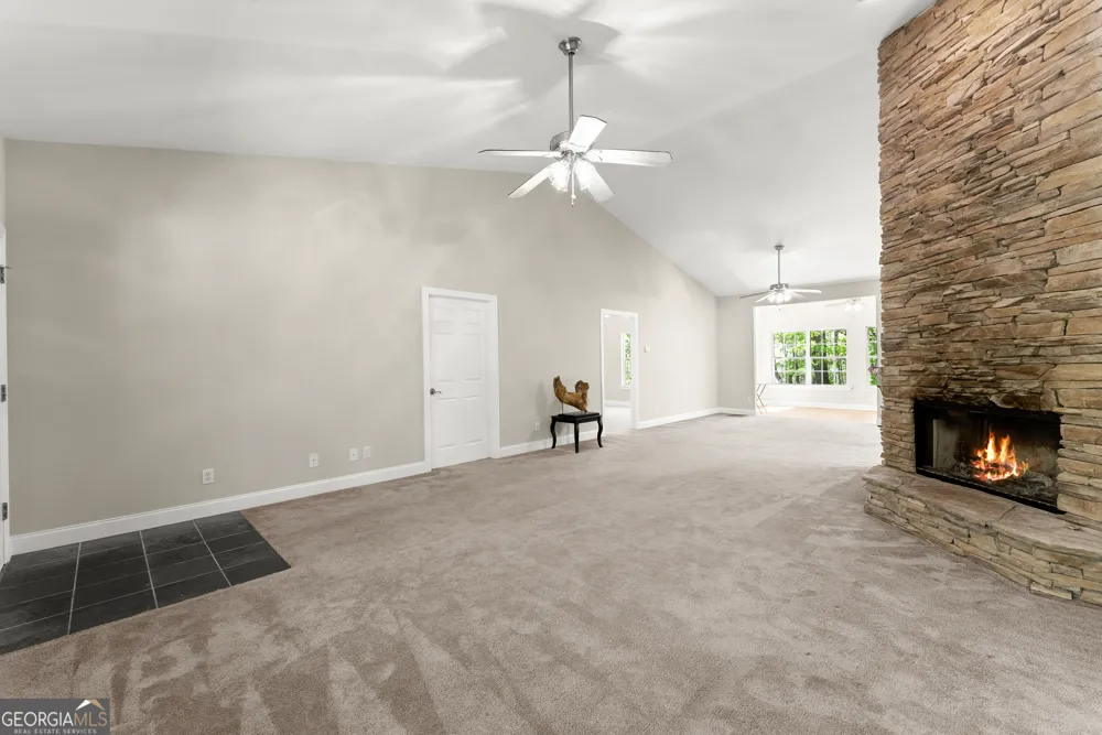 337 Spring Crest RD Cleveland, GA 30528
