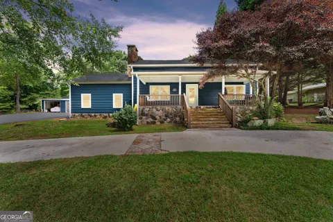 438 Dixon DR