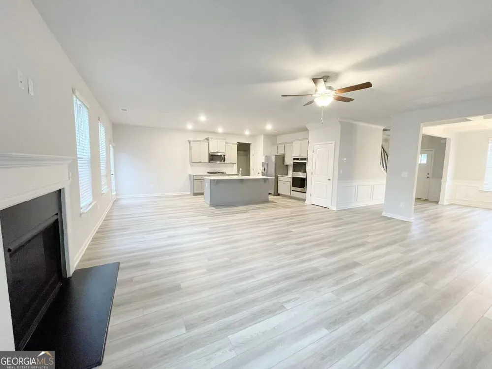 928 Yancey CT Loganville, GA 30052